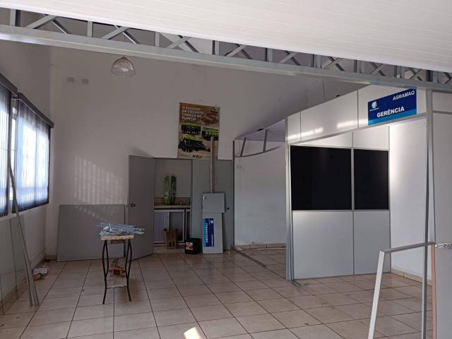 #347 - Prédio comercial para Locação em Piraju - SP - 2